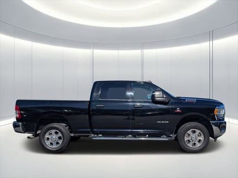 Certified 2024 RAM 2500 Big Horn AWD/4WD image 3