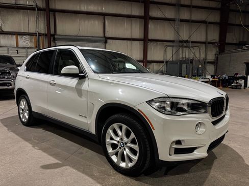 Used 2016 BMW X5 sDrive35i w/ Driver Assistance Package image 2