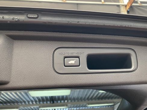 Used 2023 Honda Odyssey Sport image 17