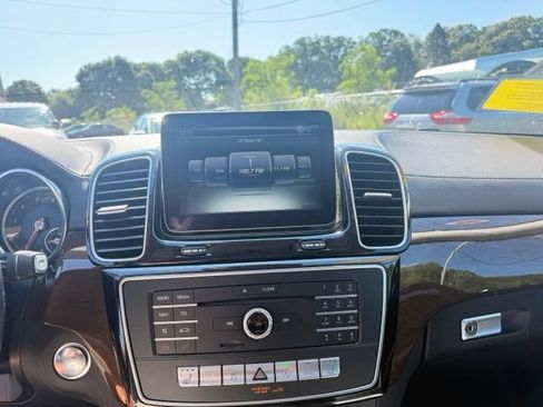 Used 2017 Mercedes-Benz GLS 450 4MATIC image 19