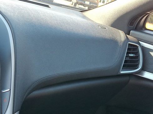 Used 2016 Lincoln MKX Premiere image 30