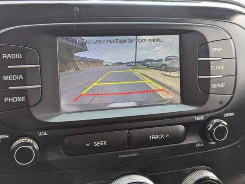Used 2019 Kia Soul FWD image 21
