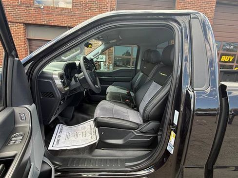 Used 2025 Ford F150 XL RWD image 19