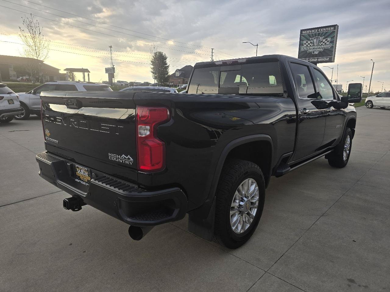 Used 2023 Chevrolet Silverado 2500 High Country w/ Z71 Off-Road Package AWD/4WD image 7