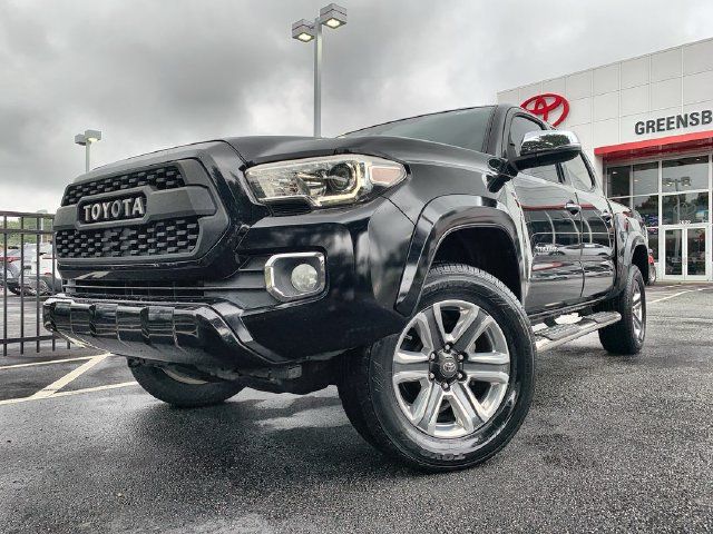 Used 2018 Toyota Tacoma Limited RWD image 4