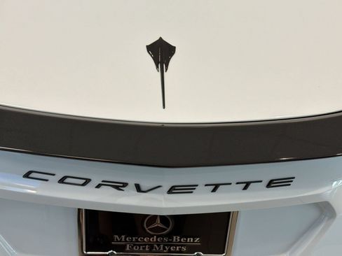 Used 2024 Chevrolet Corvette Stingray Coupe w/ 1LT RWD image 31