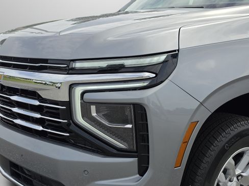 New 2026 Chevrolet Suburban LT w/ Comfort Package AWD/4WD image 13