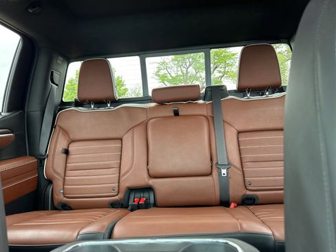 Used 2024 GMC Sierra 1500 Denali Ultimate image 27