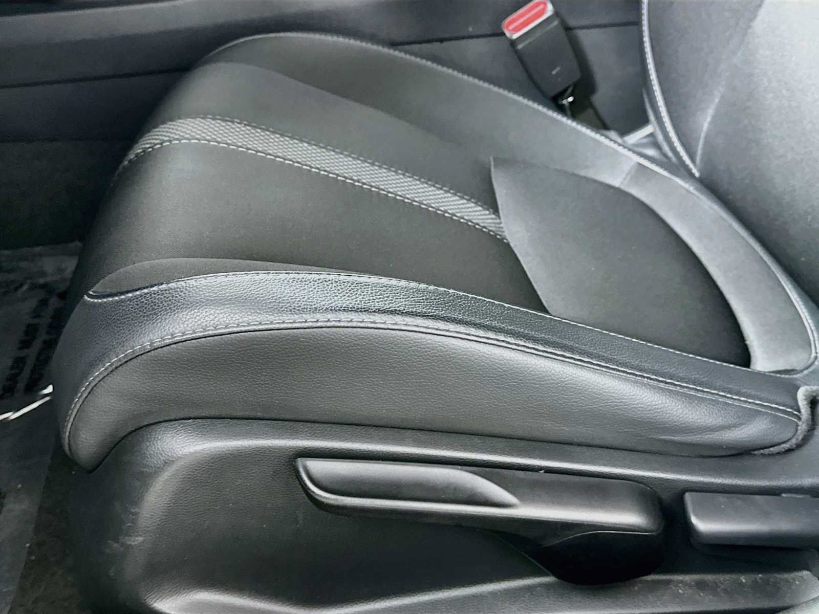 Used 2020 Honda Civic Sport image 17