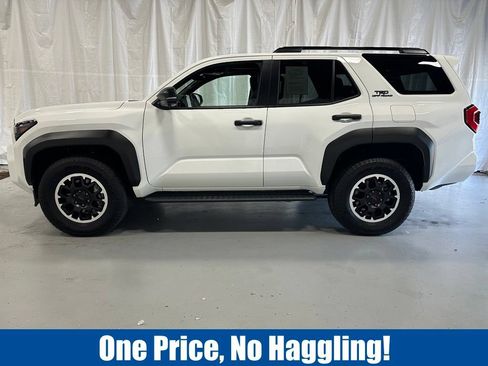 Used 2026 Toyota 4Runner TRD Off-Road Premium AWD/4WD image 4