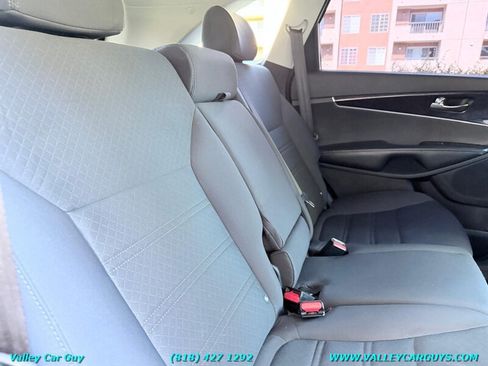 Used 2016 Kia Sorento FWD image 20