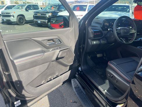 Used 2024 Chevrolet Silverado EV RST image 13