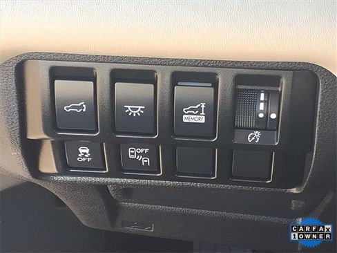 Used 2022 Subaru Ascent Limited image 21