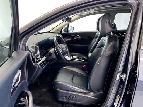 Certified 2023 Kia Sportage EX w/ EX Premium Package AWD/4WD image 16