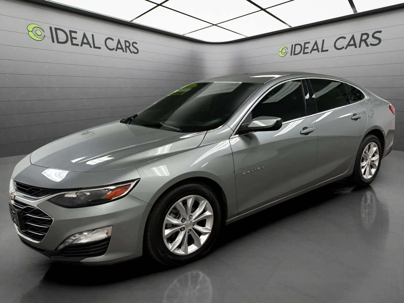 Used 2023 Chevrolet Malibu LT FWD image 1
