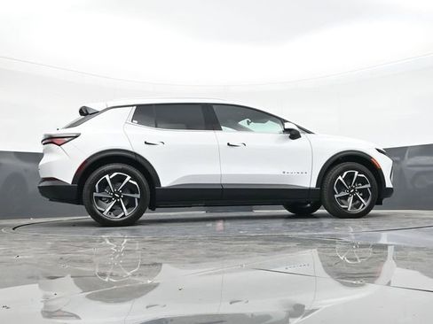 New 2026 Chevrolet Equinox EV LT image 46