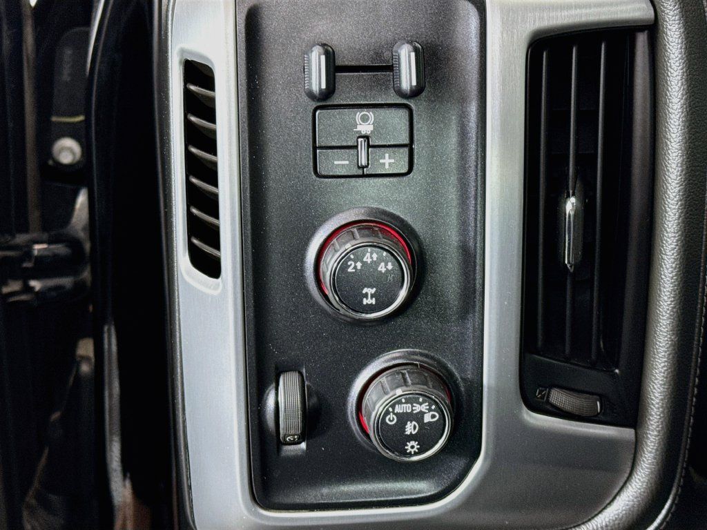 Used 2016 GMC Sierra 3500 SLT w/ Duramax Plus Package AWD/4WD image 10