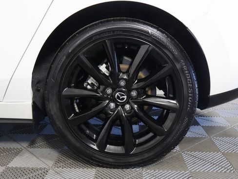 Used 2026 MAZDA MAZDA3 2.5 S Hatchback w/ Premium Pkg FWD image 17