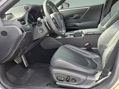 Certified 2022 Lexus ES 350 F Sport image 10