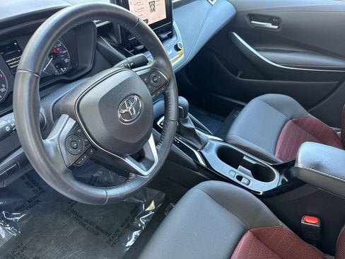 Used 2023 Toyota Corolla SE w/ Carpet Mat Package (TMS) FWD image 11