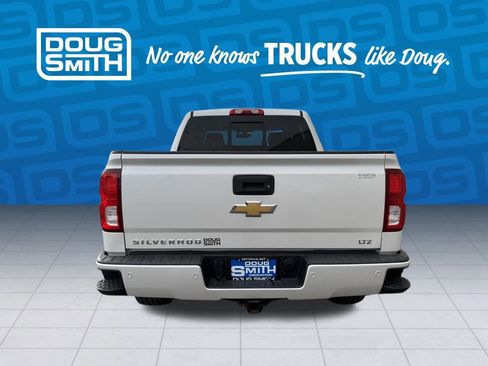 Used 2017 Chevrolet Silverado 1500 LTZ Z71 w/ LTZ Plus Package image 3