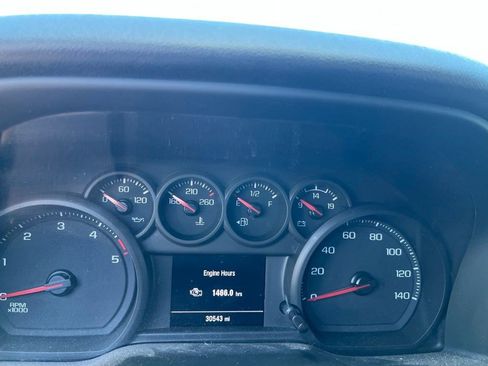 Used 2024 Chevrolet Silverado 2500 Custom w/ Custom Value Package AWD/4WD image 7