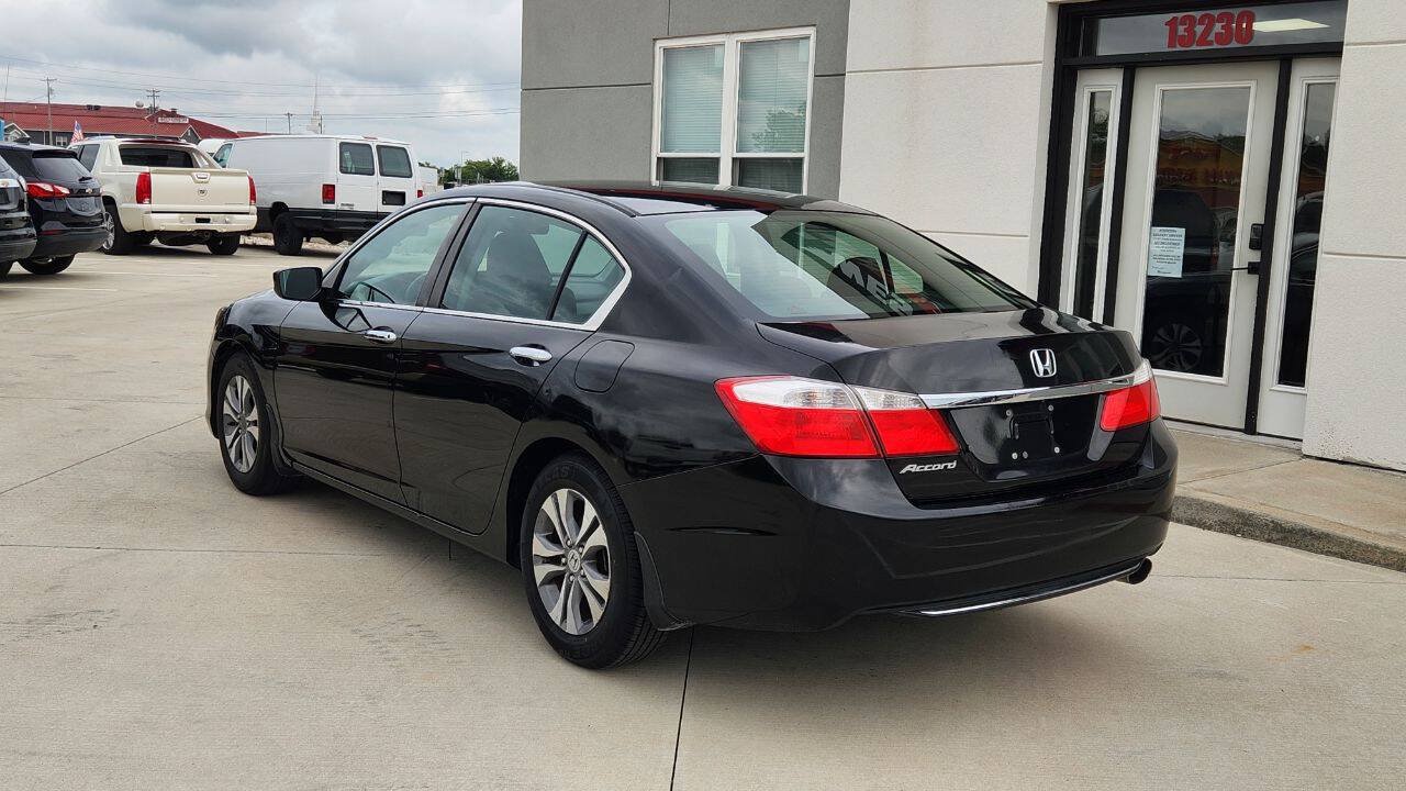 Used 2013 Honda Accord LX image 4