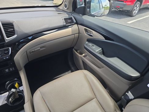Used 2020 Honda Ridgeline RTL-E image 12