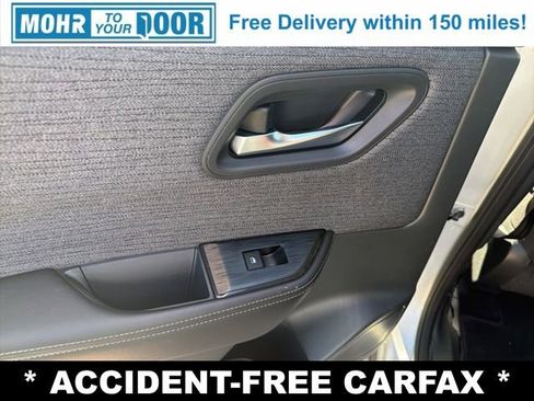 Used 2022 Nissan Rogue SV image 31