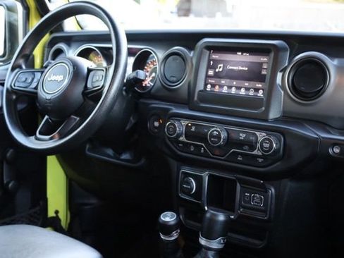 Used 2022 Jeep Wrangler Unlimited Willys image 36