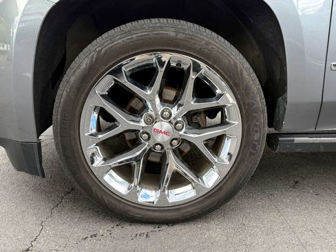 Used 2020 GMC Yukon Denali w/ Denali Ultimate Package AWD/4WD image 11