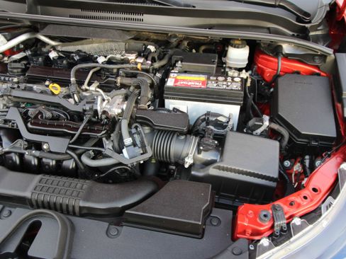 Used 2016 Toyota Camry XLE image 36