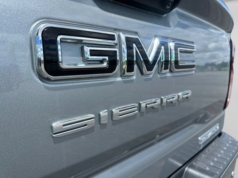 Used 2024 GMC Sierra 1500 Elevation w/ Elevation Premium Package AWD/4WD image 8