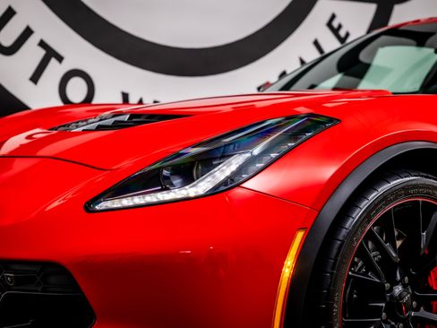 Used 2019 Chevrolet Corvette Z06 RWD image 14