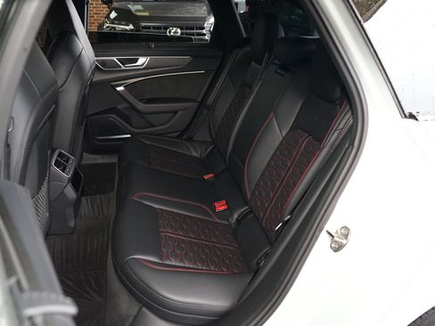 Used 2021 Audi RS 6 w/ Executive Package AWD/4WD image 24