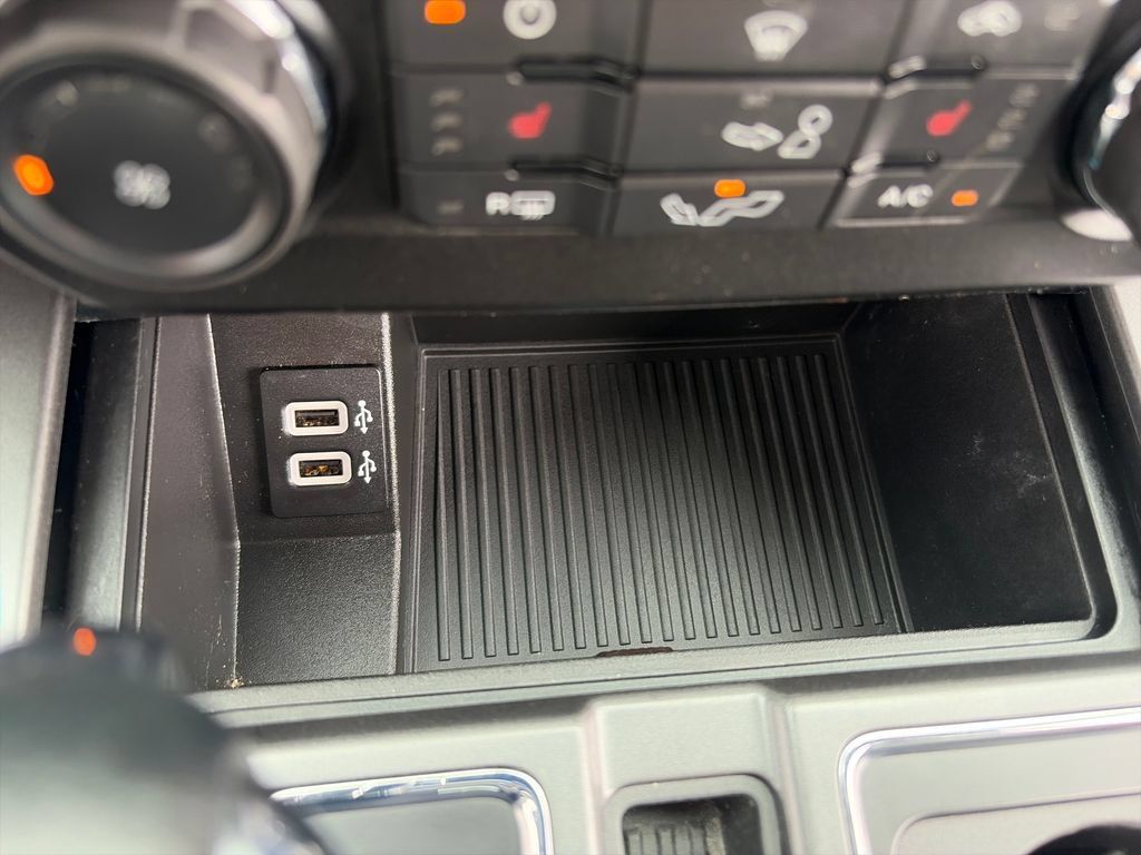 Used 2019 Ford F150 XLT w/ Equipment Group 302A Luxury AWD/4WD image 38