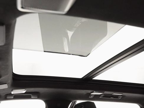 Used 2023 Cadillac Escalade V image 19