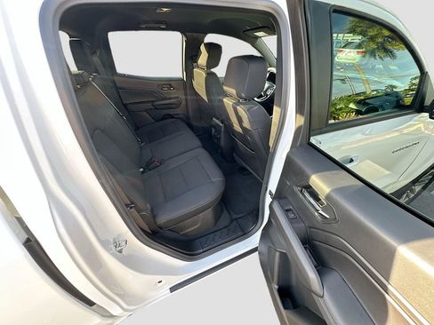 Used 2024 Chevrolet Colorado LT w/ LT Convenience Package image 30