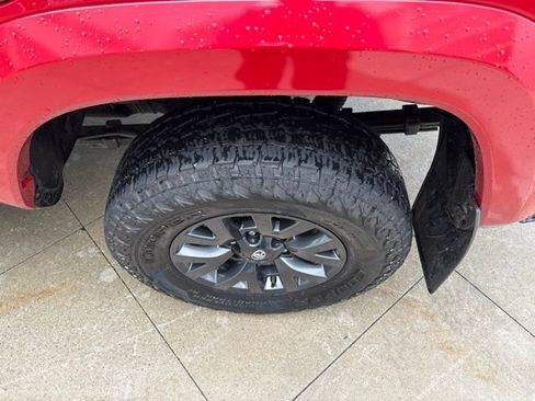 Used 2023 Toyota Tacoma SR5 AWD/4WD image 11