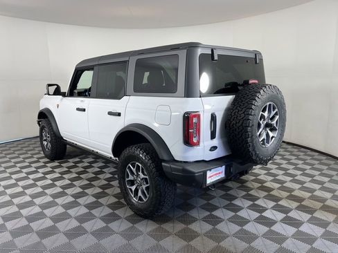 Used 2022 Ford Bronco Badlands image 14