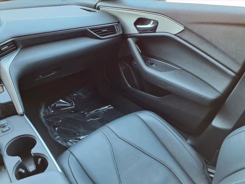 Certified 2025 Acura TLX w/Technology Package image 10