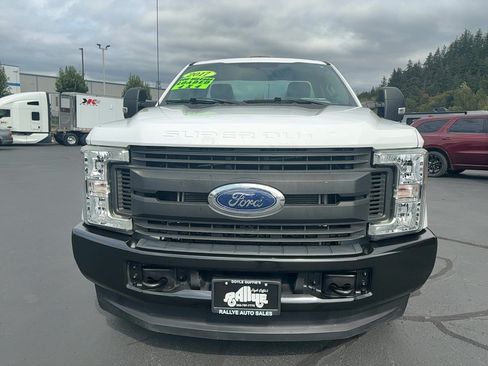 Used 2017 Ford F250 XL w/ Power Equipment Group AWD/4WD image 2