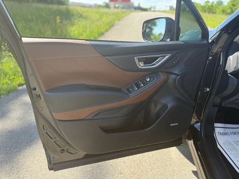 Used 2022 Subaru Forester Touring w/ Popular Package #2 image 11