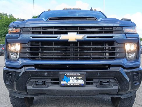 Certified 2025 Chevrolet Silverado 2500 Custom w/ Custom Value Package AWD/4WD image 32