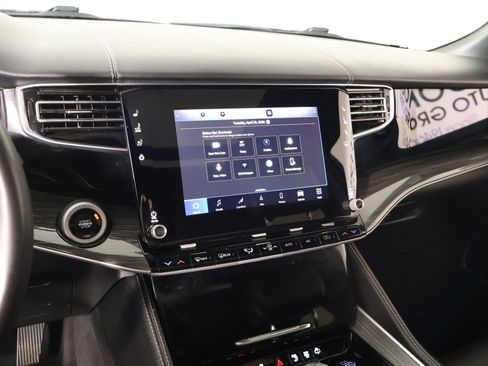 Used 2022 Jeep Wagoneer Series III w/ Premium Group I AWD/4WD image 5