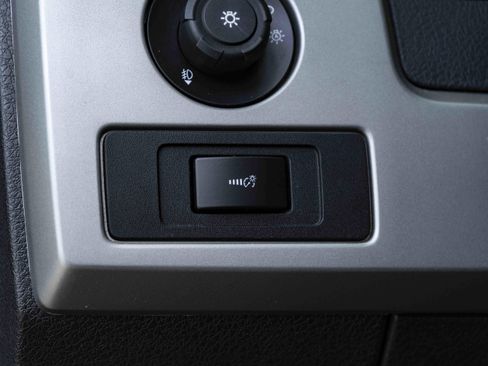 Used 2011 Ford F150 Lariat image 34