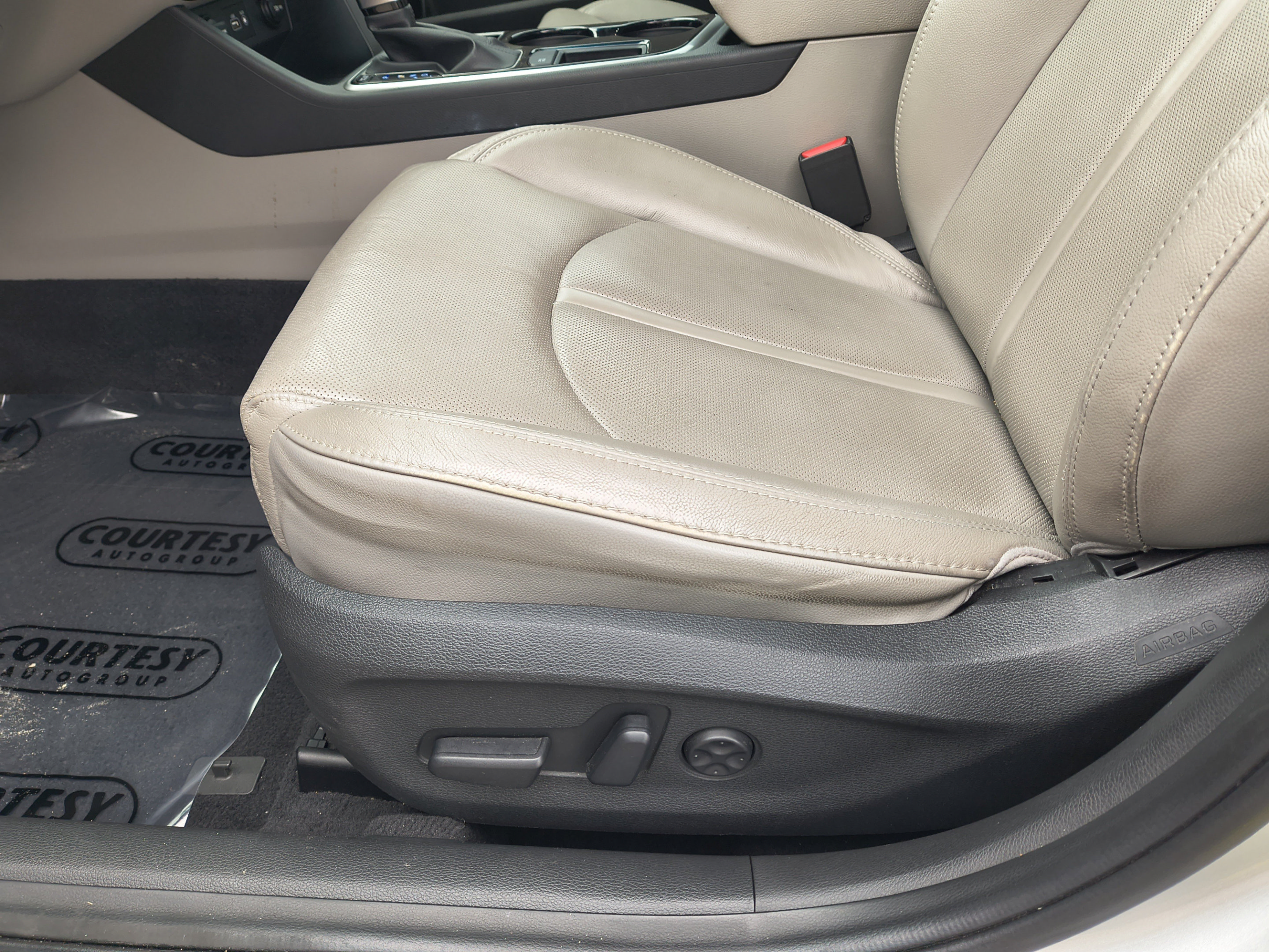 Used 2018 Hyundai Sonata Limited FWD image 19