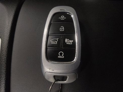 Used 2023 Hyundai Santa Fe SEL FWD image 32