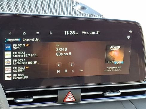 Used 2024 Hyundai Elantra SEL image 17