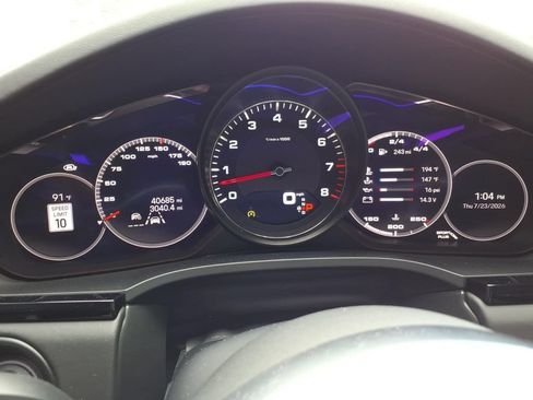 Used 2023 Porsche Cayenne S Platinum AWD/4WD image 24